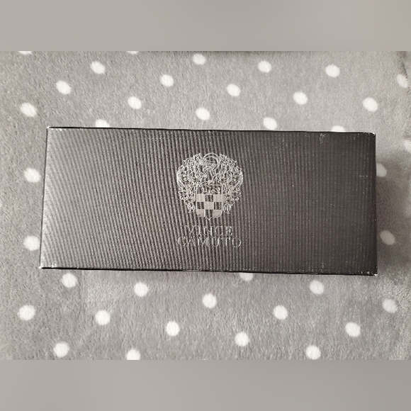 Brand New Vince Camuto Size 8 - Picture 11 of 12